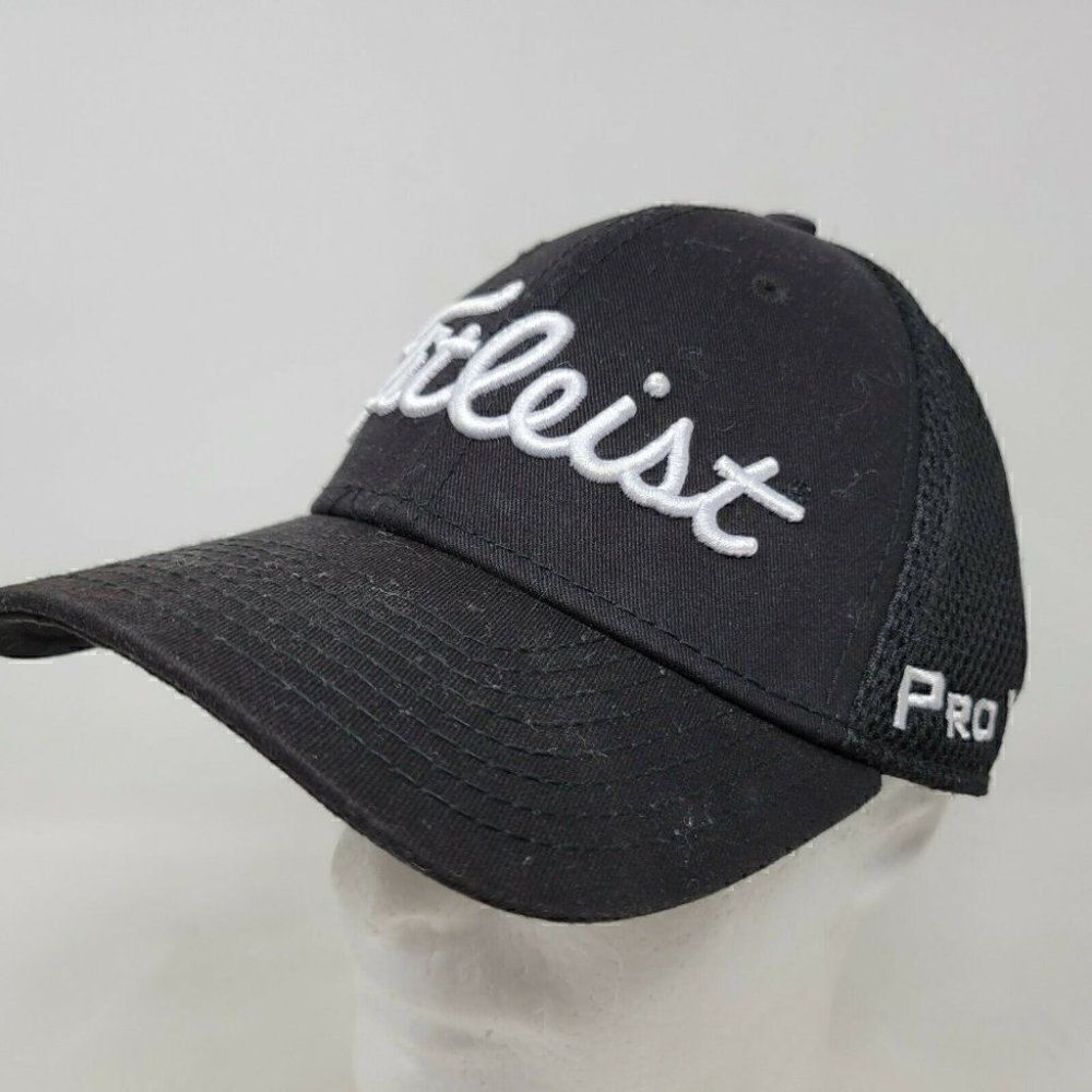 TITLEIST FJ PRO V1 TOUR CAP HAT BLACK MESH S-M